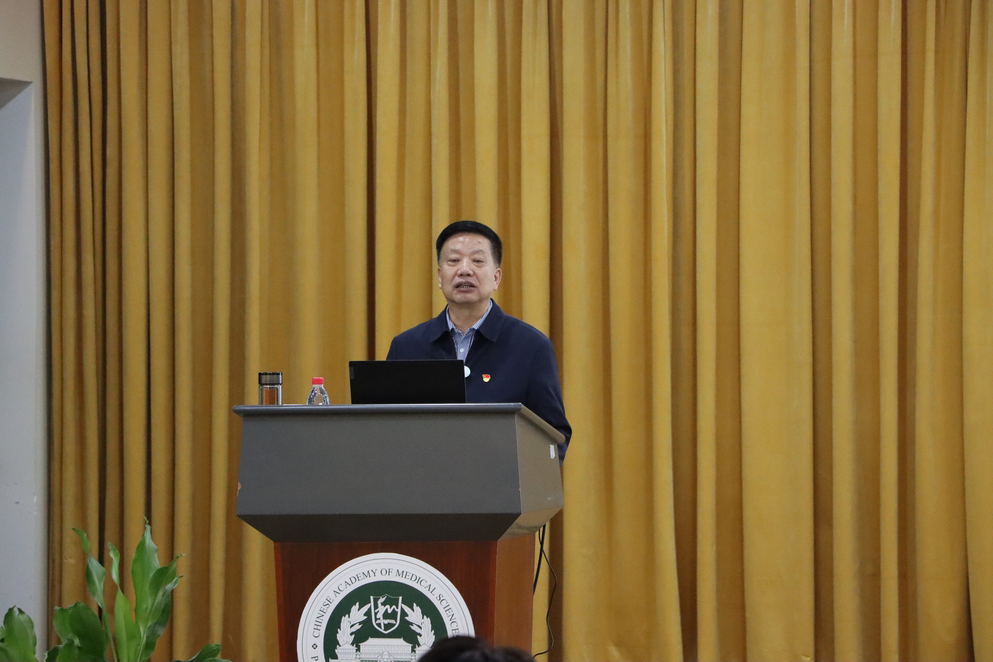 aba4ca2c810e4a188843122f5fe834bf.jpg aba4ca2c810e4a188843122f5fe834bf.jpg